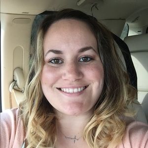 Meet your Posher, Stefanie